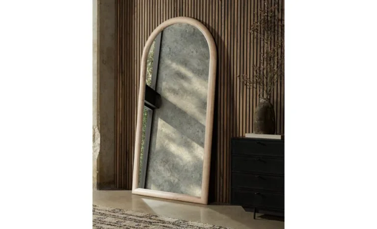 togias furniture